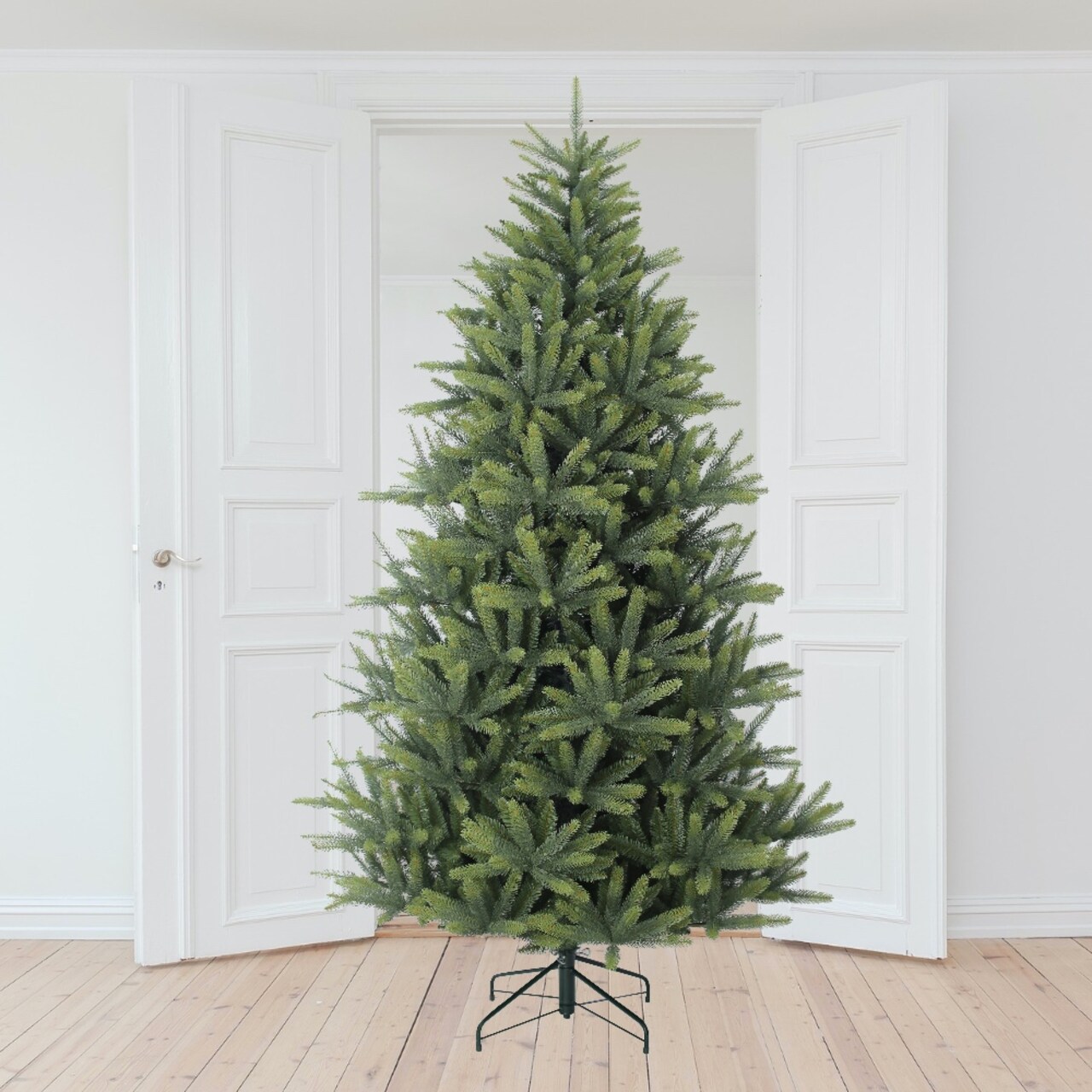 Artificial Christmas Tree - 7.5' Valley Spruce, Unlit - Holiday Tree